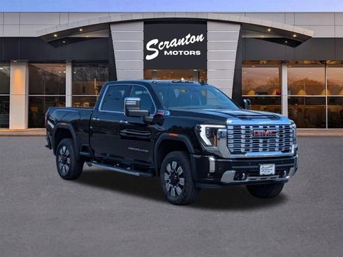 New 2026 GMC Sierra 2500 Denali w/ Technology Package AWD/4WD image 7