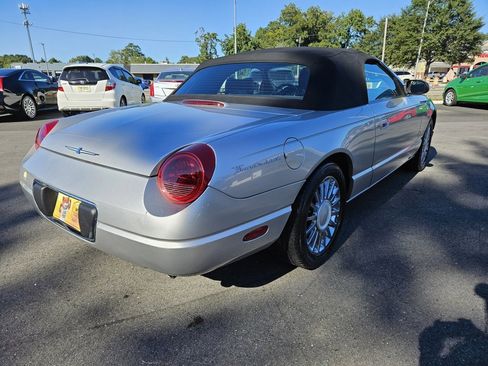 Used 2004 Ford Thunderbird image 4