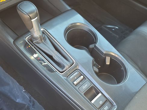 Used 2022 Honda Civic Sport image 24