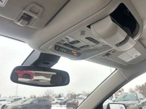 Used 2024 GMC Terrain Denali w/ Denali Premium Package image 29