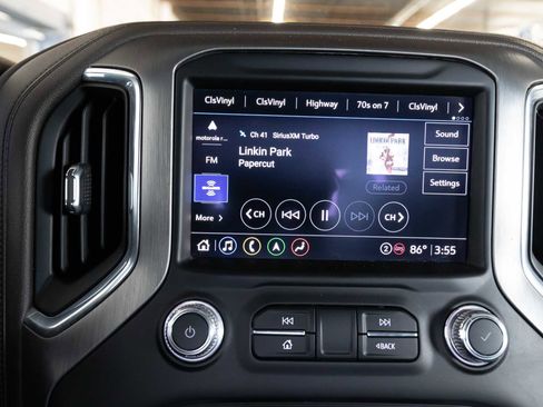 Used 2022 GMC Sierra 1500 Denali w/ Denali Premium Package image 25