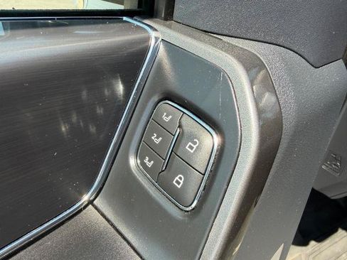 Certified 2022 Ford F150 Lariat AWD/4WD image 20
