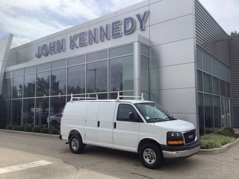 Used 2026 GMC Savana 2500 w/ Driver Convenience Package RWD image 1
