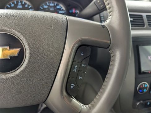 Used 2011 Chevrolet Avalanche LT w/ Luxury Package image 24