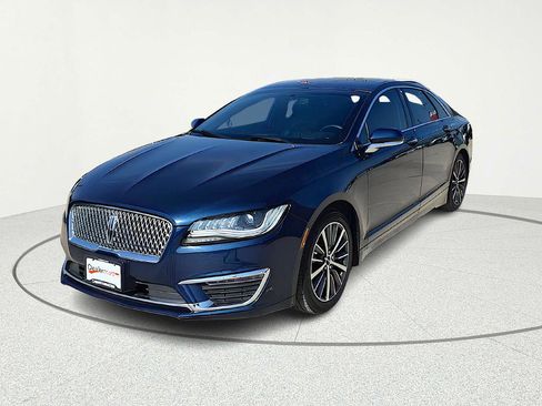 Used 2017 Lincoln MKZ Premiere image 1