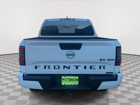 Used 2023 Nissan Frontier SV w/ Midnight Edition Package image 4