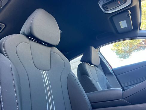 New 2026 Hyundai Elantra Sport FWD image 17