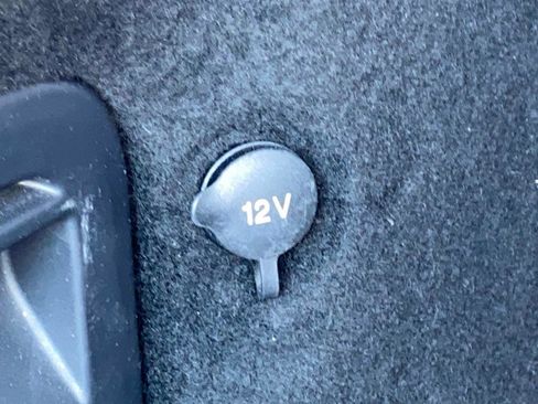 Used 2017 Land Rover Range Rover Evoque SE Premium image 8