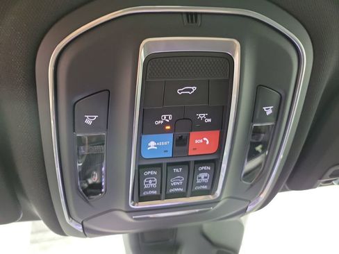 New 2025 Jeep Grand Cherokee Limited image 20