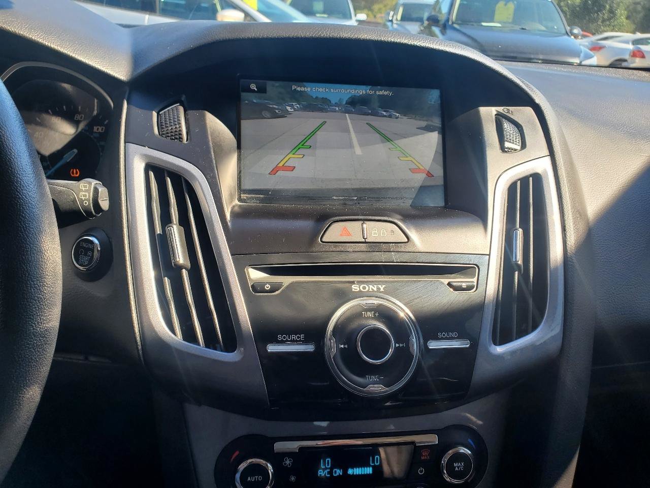 Used 2014 Ford Focus Titanium FWD image 21