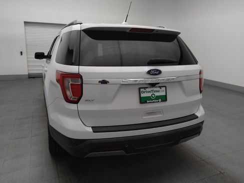 Used 2019 Ford Explorer XLT w/ Equipment Group 201A FWD image 6