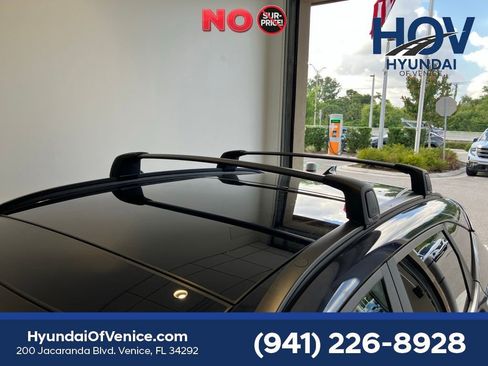 Certified 2024 Hyundai Kona Limited FWD image 17
