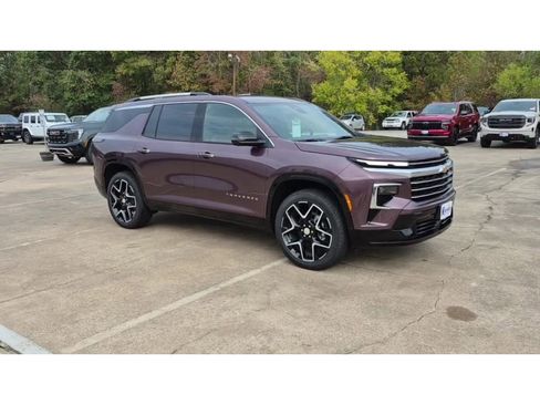 New 2026 Chevrolet Traverse High Country image 2