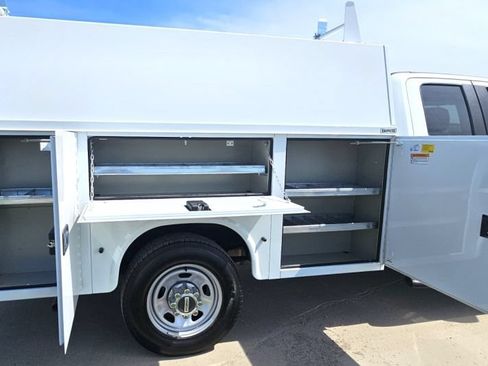 Used 2023 Ford F350 XL w/ XL Chrome Package RWD image 8
