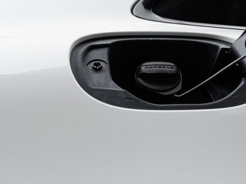 Certified 2021 Porsche Macan S AWD/4WD image 29