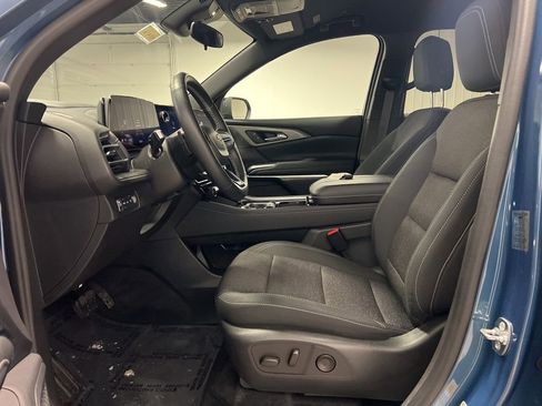 Certified 2024 Chevrolet Traverse LT w/ Trailering Package image 8