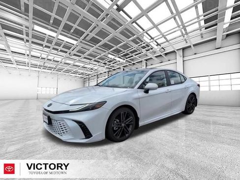 Used 2026 Toyota Camry XSE FWD image 7