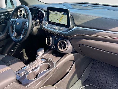 Used 2025 Chevrolet Blazer Premier w/ LPO, Black Sport Package image 30