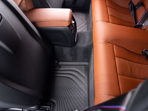 Used 2025 BMW M4 Coupe w/ Executive Package image 56