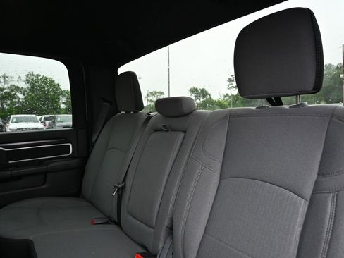 Used 2024 RAM 2500 Big Horn AWD/4WD image 29