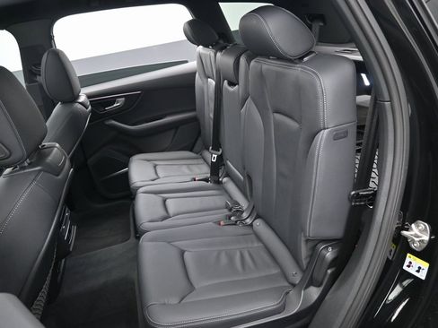 Used 2025 Audi Q7 2.0T Premium Plus w/ Premium Plus Package image 32