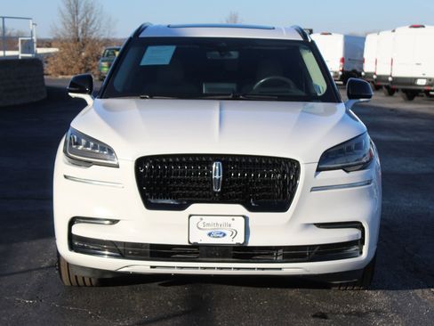 Used 2023 Lincoln Aviator Reserve w/ Equipment Group 201A image 10