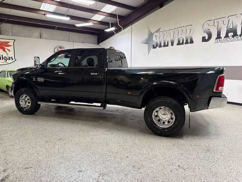 Used 2017 RAM 3500 Laramie Longhorn w/ Convenience Group AWD/4WD image 4