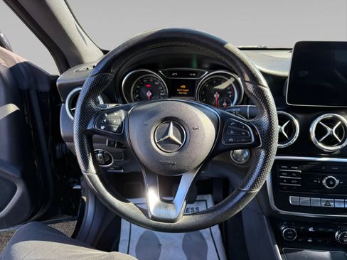 Used 2019 Mercedes-Benz CLA 250 image 12