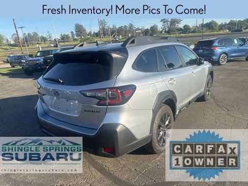 Used 2025 Subaru Outback Onyx Edition image 2