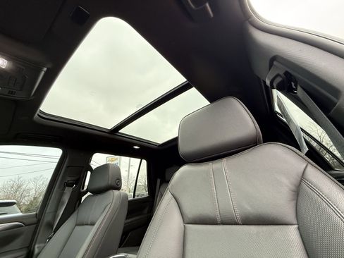 Used 2024 Chevrolet Tahoe RST w/ Luxury Package image 4