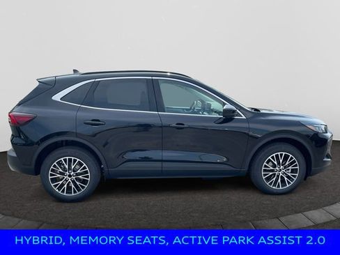 New 2024 Ford Escape SE w/ PHEV Premium Package image 8