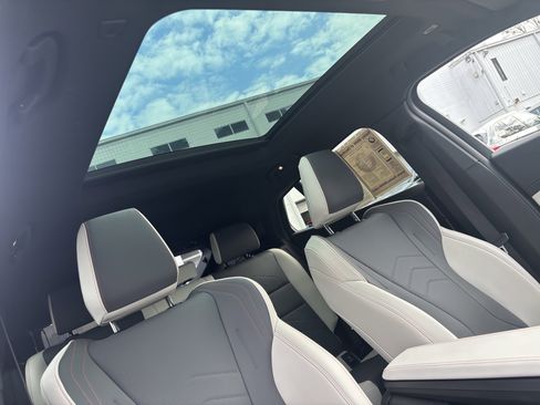 Used 2025 BMW X2 xDrive28i image 27