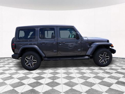 New 2026 Jeep Wrangler Unlimited Sahara AWD/4WD image 11