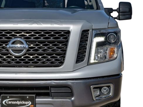 Used 2019 Nissan Titan PRO-4X image 48
