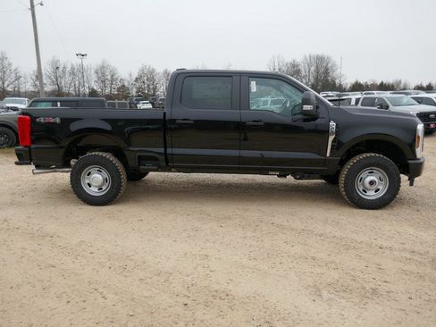 New 2026 Ford F250 XL w/ XL Off-Road Package image 3