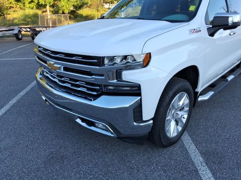 Certified 2019 Chevrolet Silverado 1500 LTZ AWD/4WD image 9