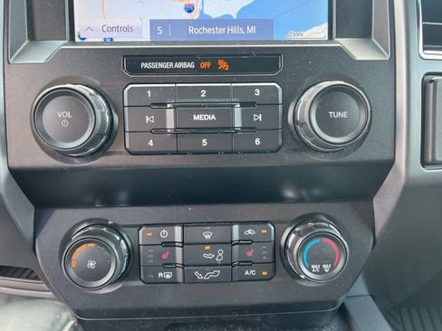 Used 2020 Ford F150 XLT w/ Equipment Group 302A Luxury AWD/4WD image 28