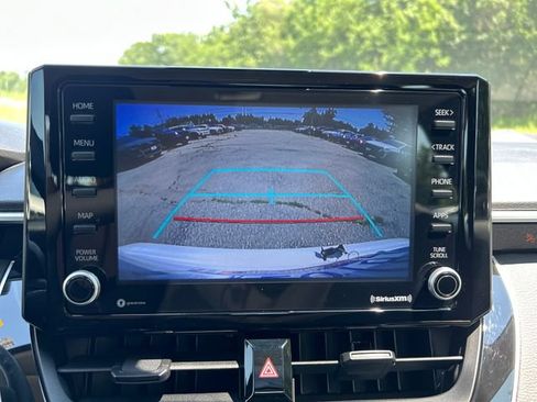 Used 2022 Toyota Corolla LE FWD image 21
