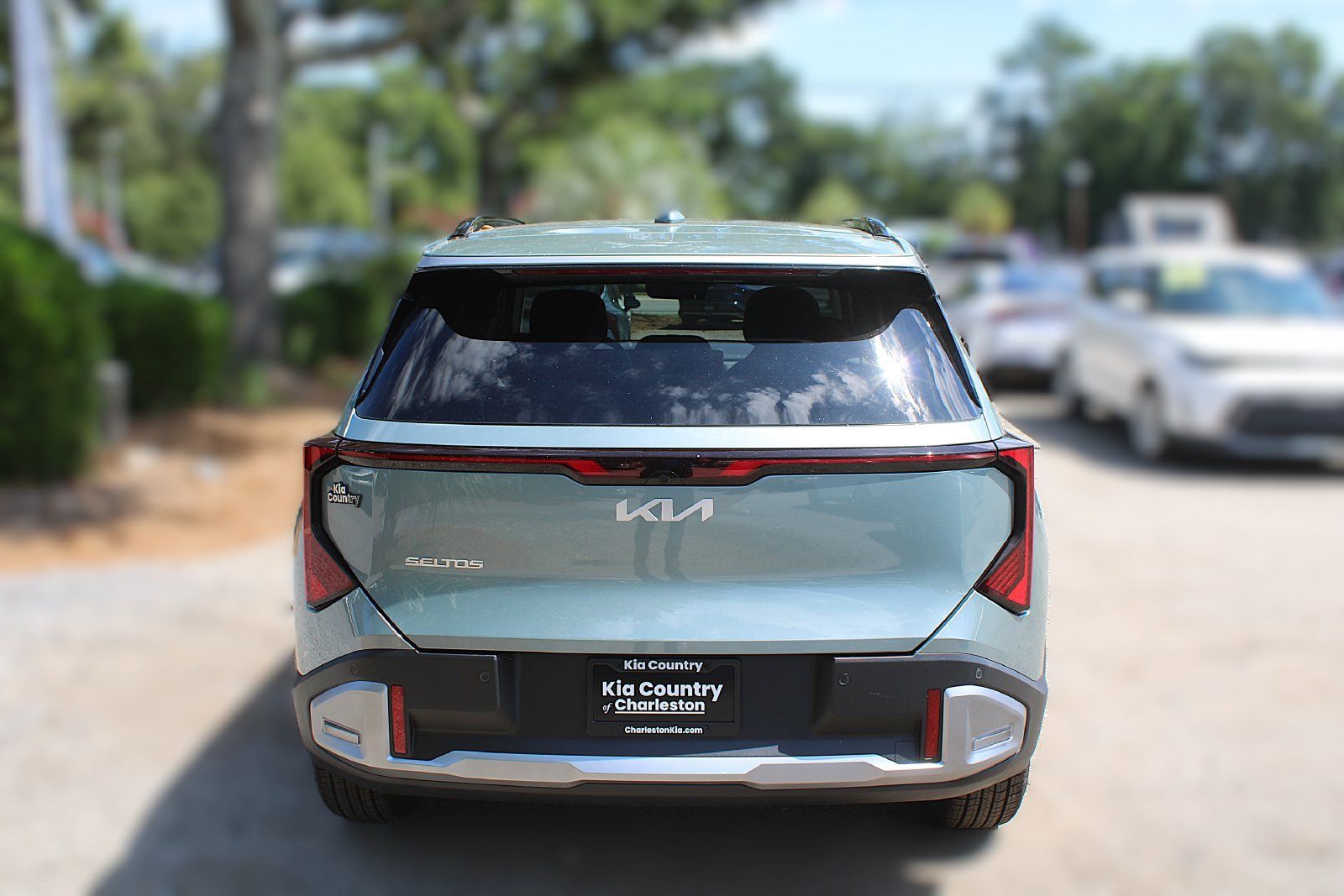 New 2027 Kia Seltos EX w/ EX Panoramic Sunroof Package FWD image 8