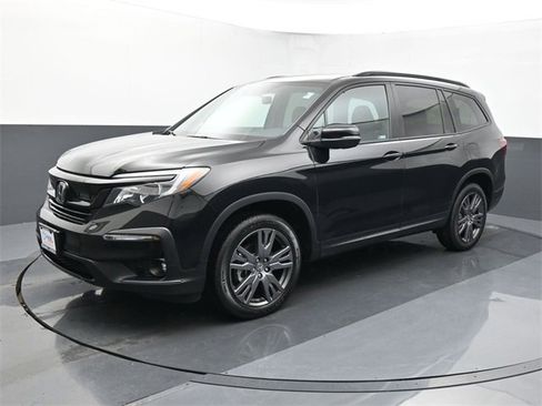 Used 2022 Honda Pilot Sport image 1