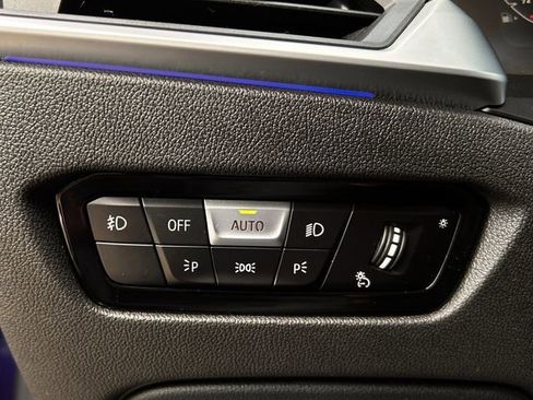 Used 2021 BMW 330i Sedan w/ M Sport Package image 25