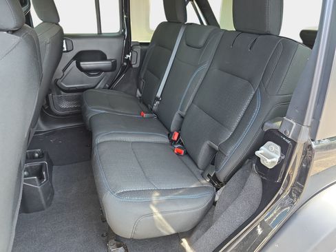 Used 2021 Jeep Wrangler Unlimited Sport AWD/4WD image 12