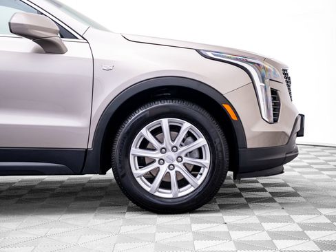 Certified 2022 Cadillac XT4 Luxury w/ Cold Weather Package AWD/4WD image 35