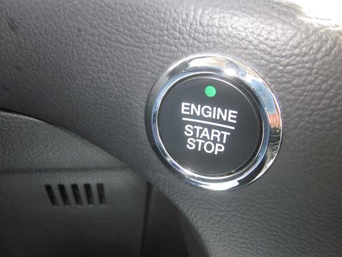 Used 2024 Ford Edge SEL AWD/4WD image 17