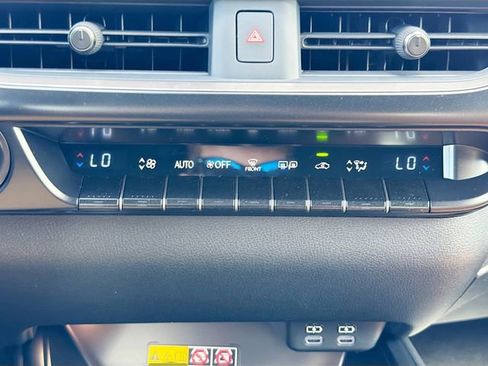 New 2026 Lexus UX 300h FWD image 34