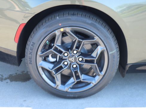 New 2026 Jeep Cherokee Laredo AWD/4WD image 19