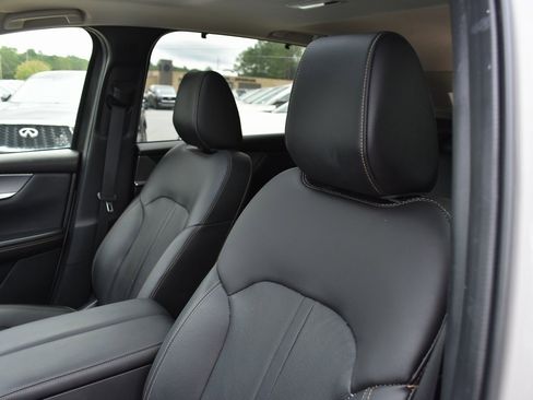 Used 2024 MAZDA CX-90 3.3 Turbo w/ Preferred Plus image 29