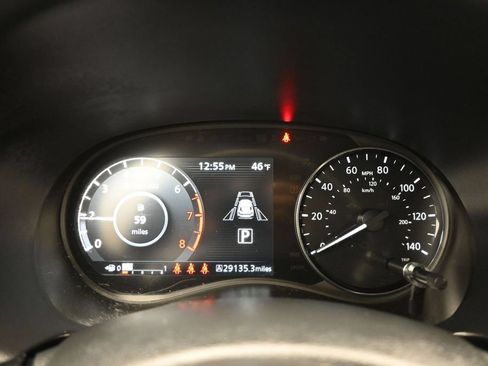 Used 2023 Nissan Kicks SR FWD image 15