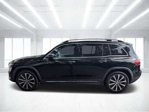 Used 2022 Mercedes-Benz GLB 250 4MATIC image 6