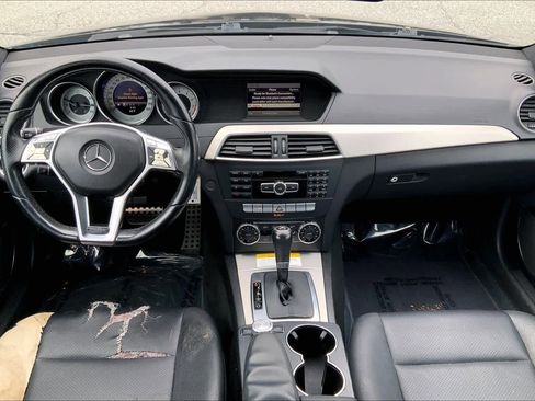 Used 2013 Mercedes-Benz C 250 Sedan image 16